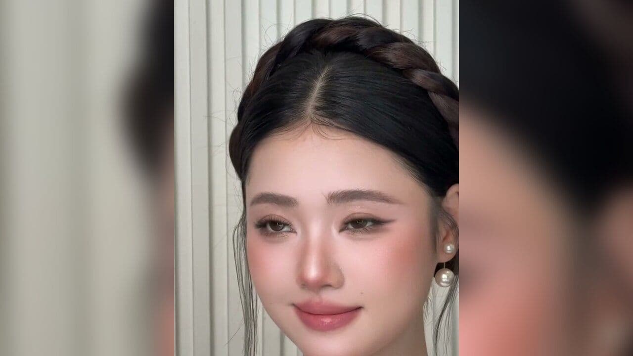 Kiểu tóc Chốt hai bên - mái 5/5 tết mấn